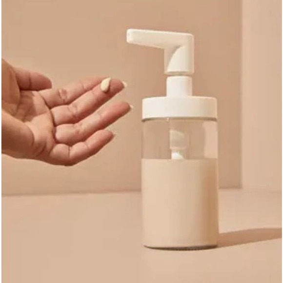 Tackan Glass Soap Dispenser - Picture 3 of 4